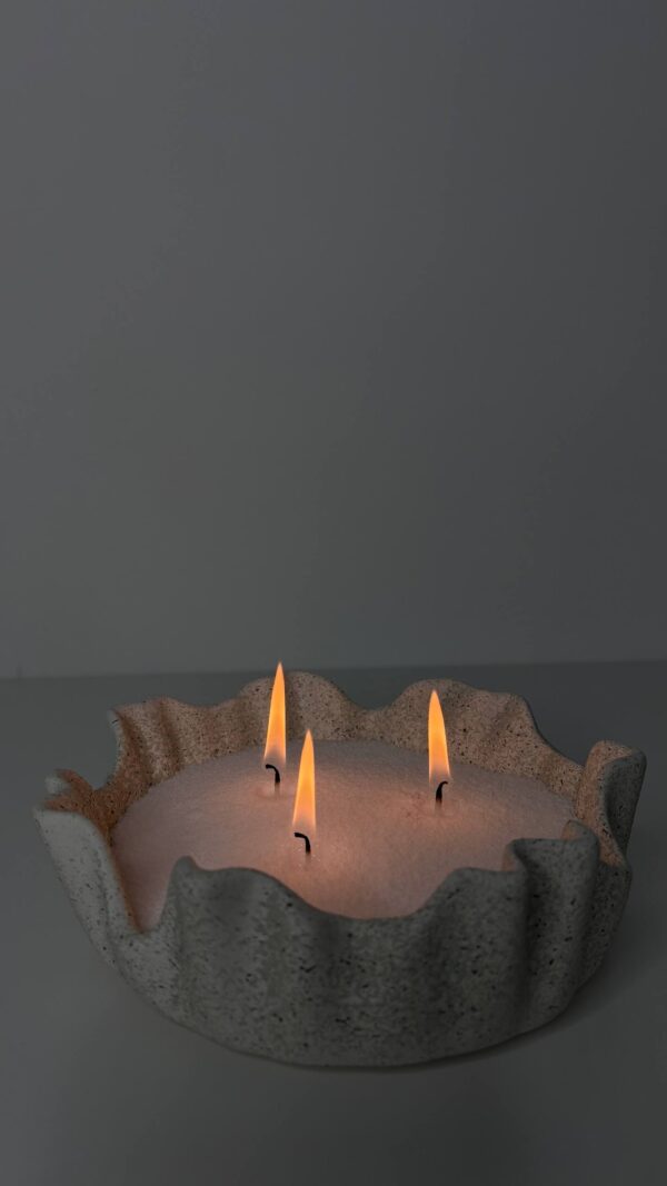 6021582782679075461 Magic Candle